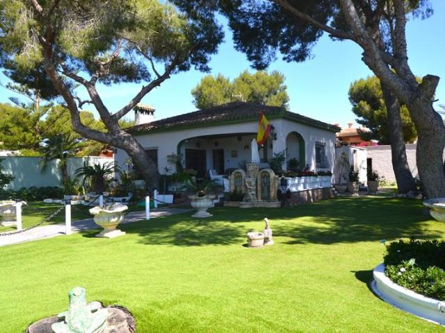 Casa en venta Orihuela Costa