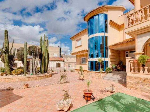 Casa en venta Orihuela