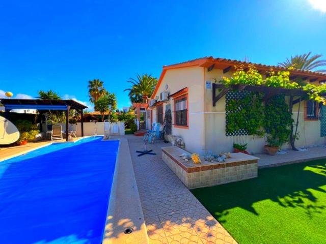 Casa en venta Orihuela