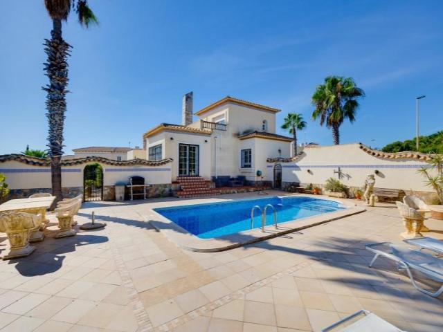 Casa en venta Orihuela