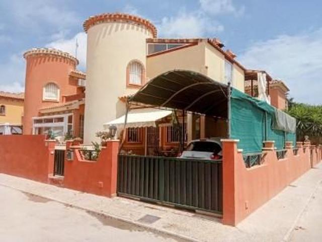 Casa en venta Orihuela