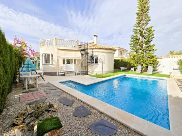 Casa en venta Orihuela