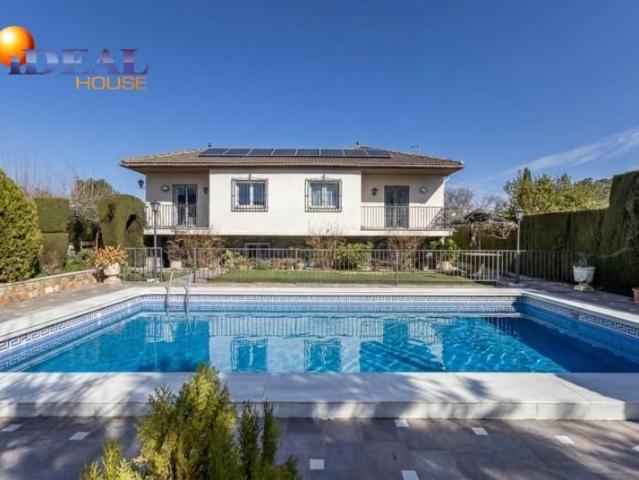 Casa en venta Atarfe