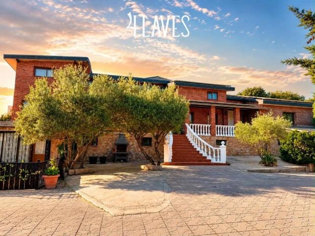 Casa en venta, Av. Asturias, 28248 Hoyo de Manzanares, Madrid, España