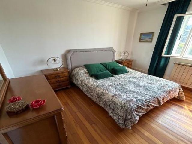 Casa en venta a 1.5km del centro de Boiro – Espacio, tranquilidad y mar a solo 300 metros