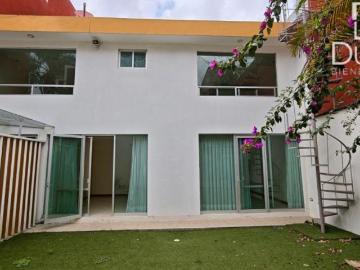 Casa en venta a 2 CUADRAS DEL CLUB BRITANIA jardín, 3 habitaciones, cuarto de servicio, área de tv