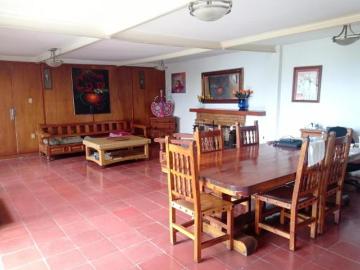 Casa en venta a 2 km del Centro Histórico de Cuernavaca