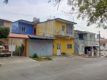 Casa en venta a 400 metros del libramiento Norte