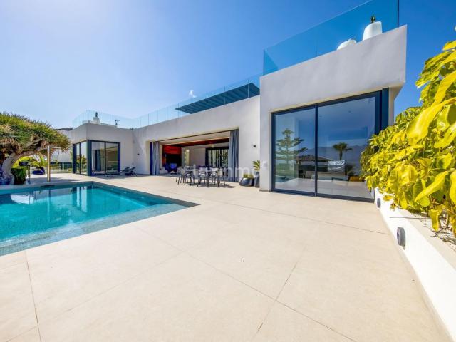 Casa en venta a estrenar en Alfaz del Pi Alicante