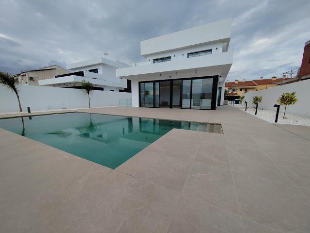 Casa en venta a estrenar en Alicante Alicante