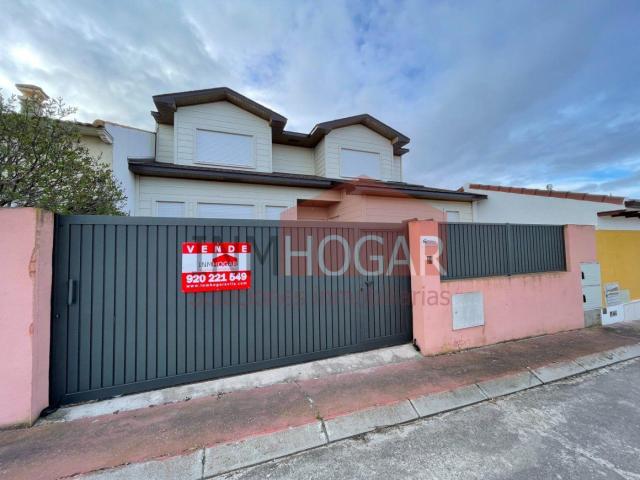 Casa en venta a estrenar en Arévalo Ávila