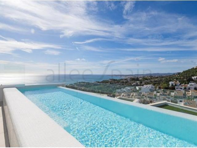 Casa en venta a estrenar en Benalmádena Málaga