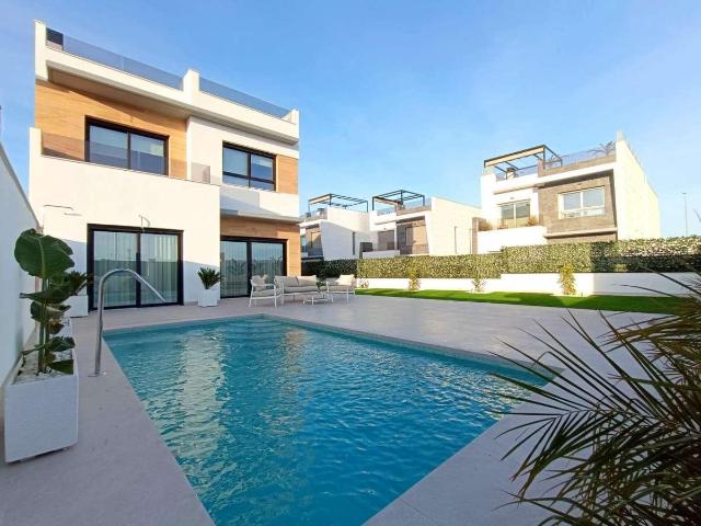Casa en venta a estrenar en Benijófar Alicante