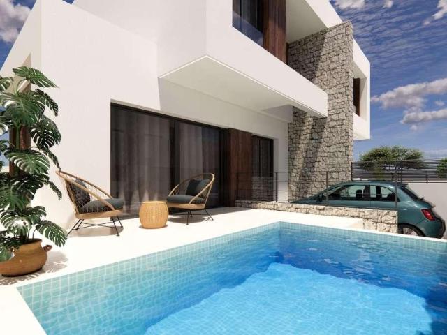 Casa en venta a estrenar en Dolores Alicante