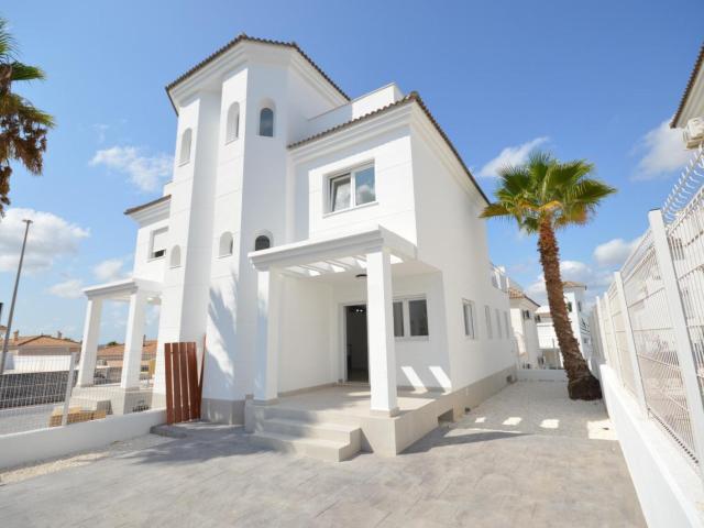 Casa en venta a estrenar en Elche Alicante
