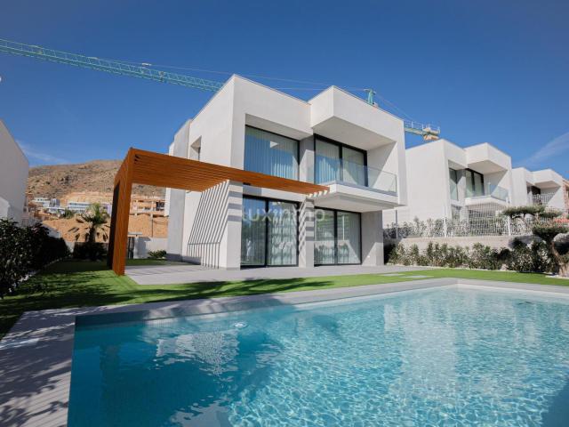 Casa en venta a estrenar en Finestrat Alicante