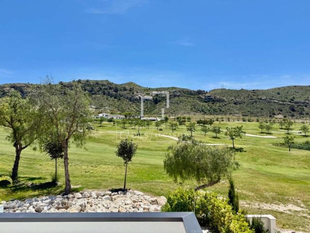 Casa en venta a estrenar en Monforte del Cid Alicante