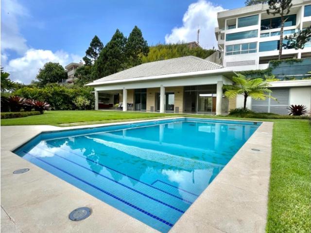 Casa en venta a estrenar. La Lagunita