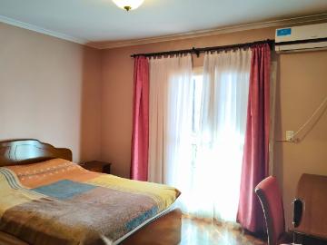 Casa en venta a metros 5ta seccion 4 dorm / 3 baños / cochera doble / excelente estado