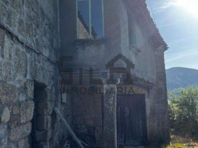CASA EN VENTA A PEROXA