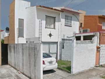 CASA EN VENTA A PRECIO REMATE EN VERACRUZ SM