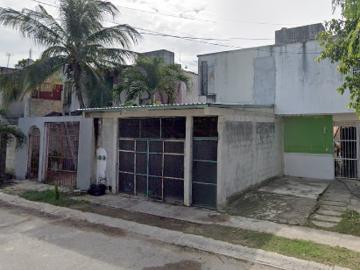 CASA EN VENTA A PRECIO REMATE EN QUINTANAROO SM