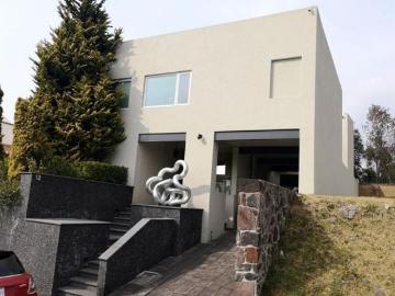 Casa en venta a un costado de Club de Golf Los Encinos