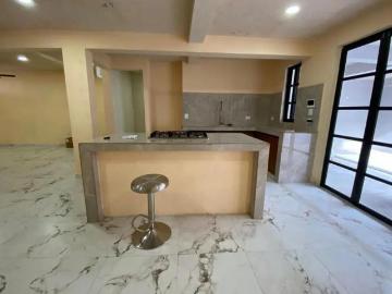 Casa en venta a un costado de leandro valle y periférico merida yucatan