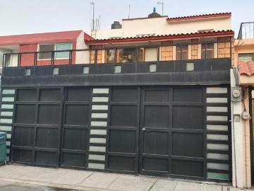 Casa en Venta a Unos Metros de Galerías Coapa, Coyoacán CDMX