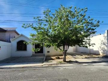 CASA EN VENTA AL NORTE DE SALTILLO, CALLE NOPALTZIN, LOS PINOS