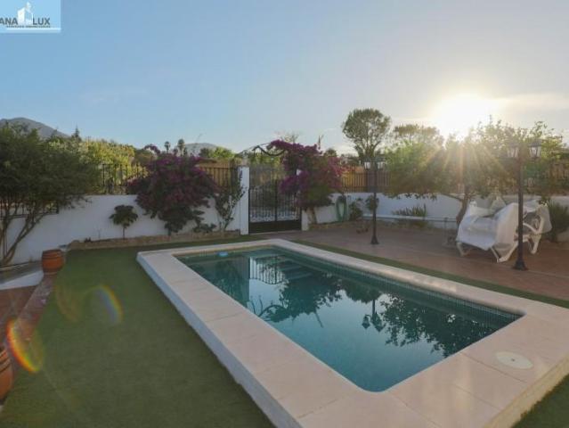 Casa en venta Albuñuelas