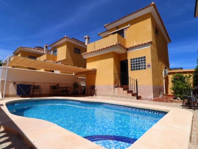 Casa en venta Algorfa