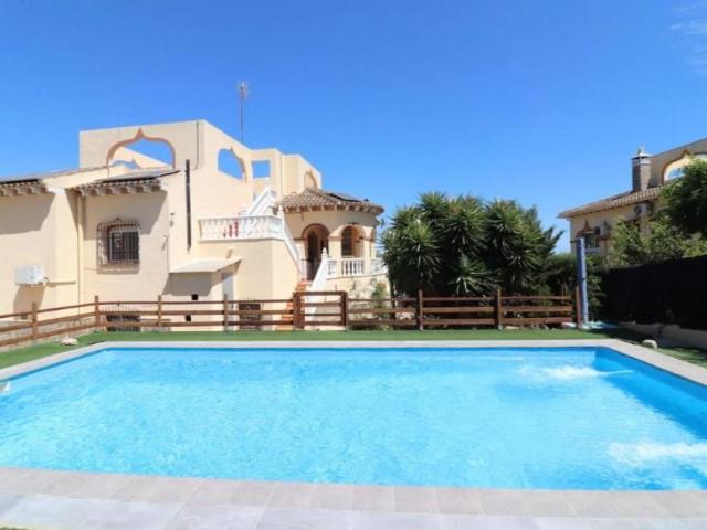 Casa en venta Algorfa