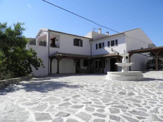 Casa en venta Algarinejo