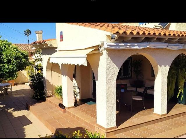Casa en venta Alfaz del Pi, España
