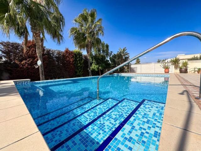 Casa en venta Almería