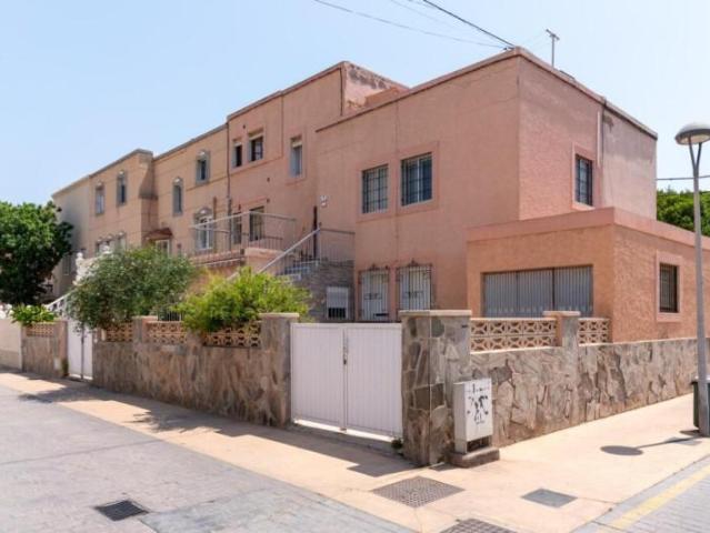 Casa en venta Almería