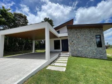 Casa en venta Alto Boquete, Boquete, Chiriquí Cod. 26 1290 RAH / PJ 1111 15