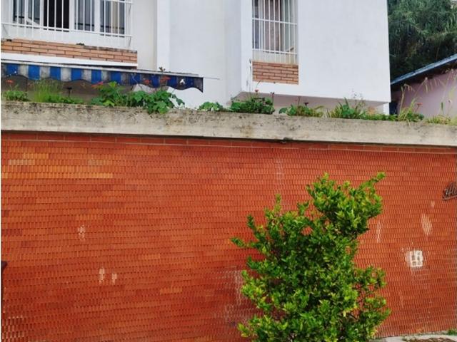 Casa En Venta Alto Prado 270 Mts2 C. 209 Mts2 T. Caracas