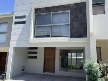 Casa en Venta Altavista Residencial