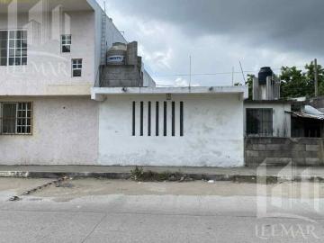 Casa en venta ampliada de calle a calle de 2 recamaras en Colinas de Altamira