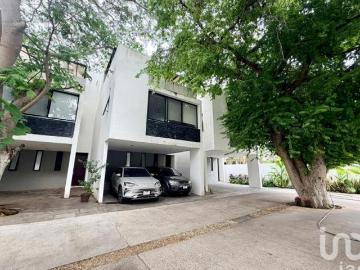 CASA EN VENTA AMUEBLADA DE 3 HABITACIONES EN GRAN SANTA FE CAUCEL