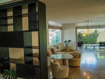 Casa en venta amueblada en Valle Real, Zapopan