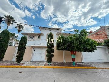 CASA EN VENTA ARBOLEDAS CELAYA