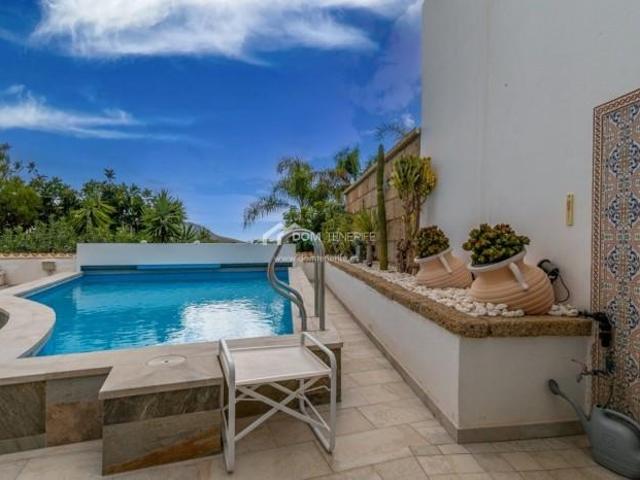 Casa en venta Arona