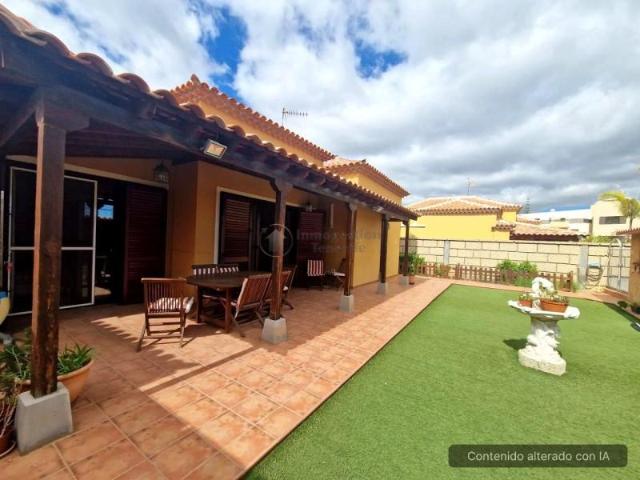 Casa en venta Arona