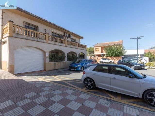 Casa en venta Armilla