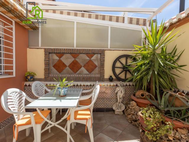 CASA EN VENTA ARMILLA