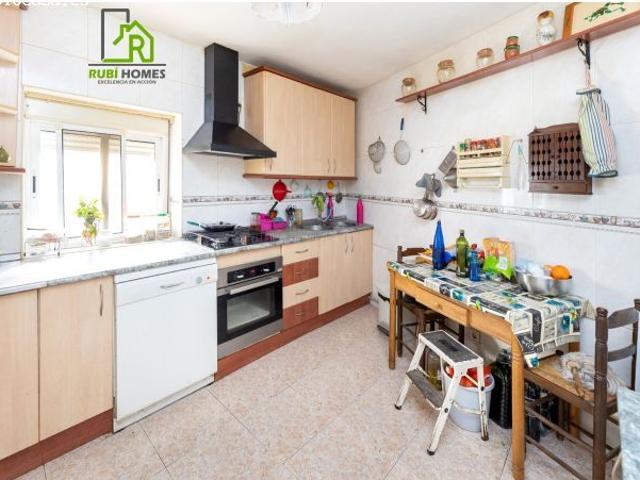 CASA EN VENTA ARMILLA