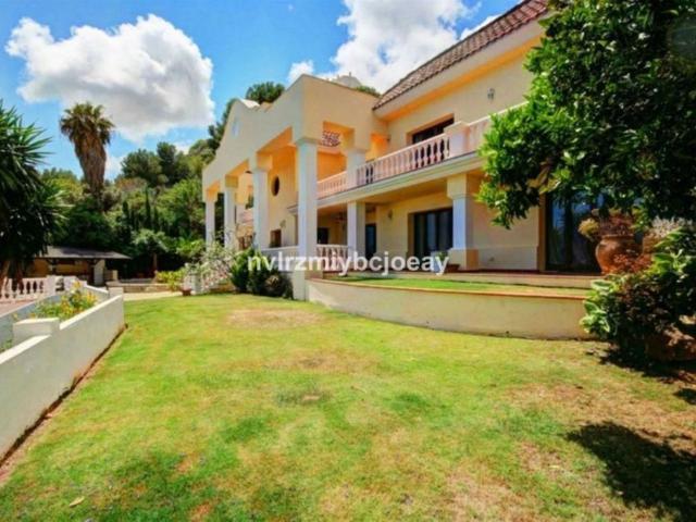 Casa en venta Benalmádena, España